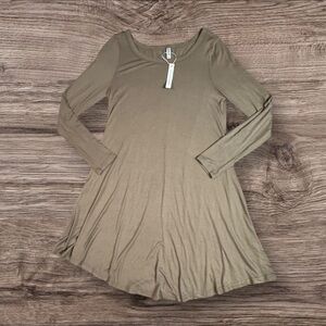 NWT Dearcase Women’s Long‎ Sleeve Tan Stretchy Dress Size Large